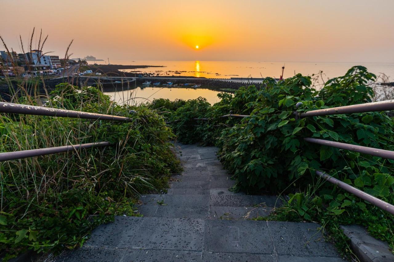 Aewol Oceanstay Jeju by Eksteriør bilde